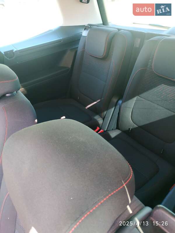 Мінівен Volkswagen Sharan 2017 в Києві