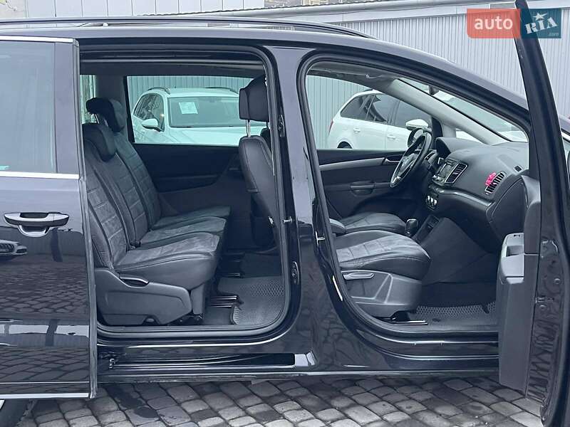 Минивэн Volkswagen Sharan 2013 в Мукачево