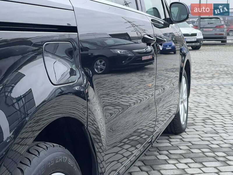 Минивэн Volkswagen Sharan 2013 в Мукачево