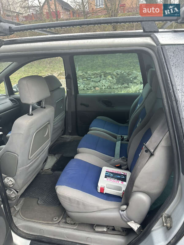 Минивэн Volkswagen Sharan 2000 в Добромиле