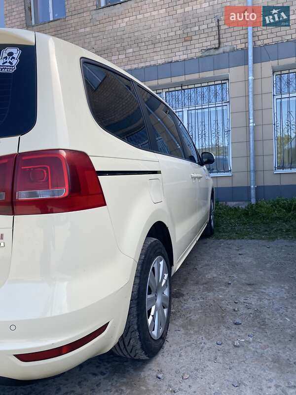 Мінівен Volkswagen Sharan 2014 в Шепетівці