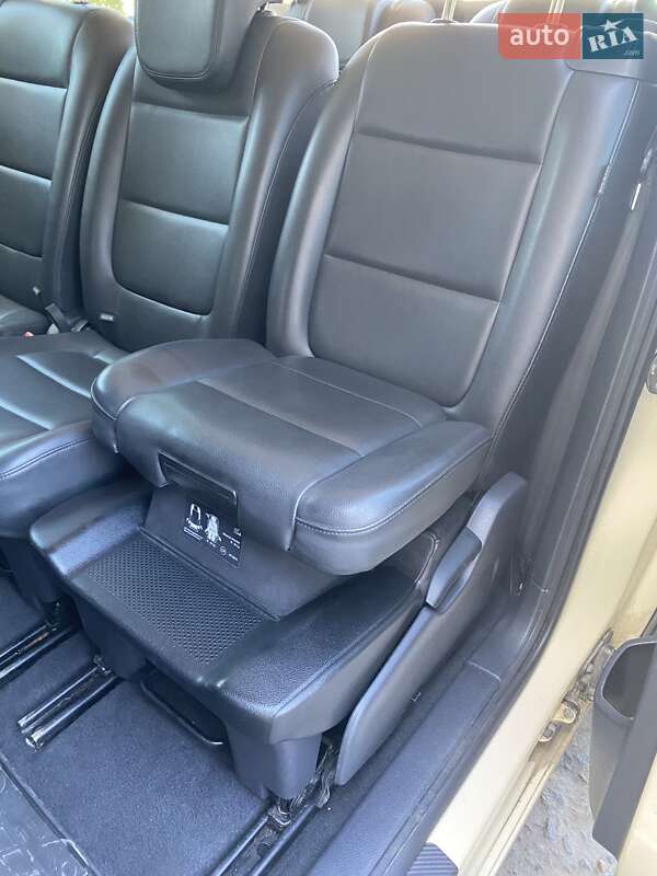 Мінівен Volkswagen Sharan 2014 в Шепетівці