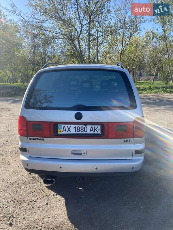 Минивэн Volkswagen Sharan 2003 в Чугуеве