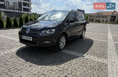 Мінівен Volkswagen Sharan 2014 в Хусті