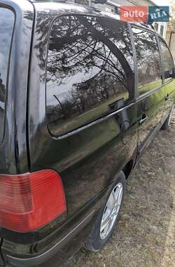 Минивэн Volkswagen Sharan 2002 в 