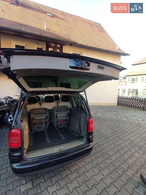Минивэн Volkswagen Sharan 2003 в Новоархангельске фото 4 Минивэн Volkswagen Sharan 2003 в Новоархангельске