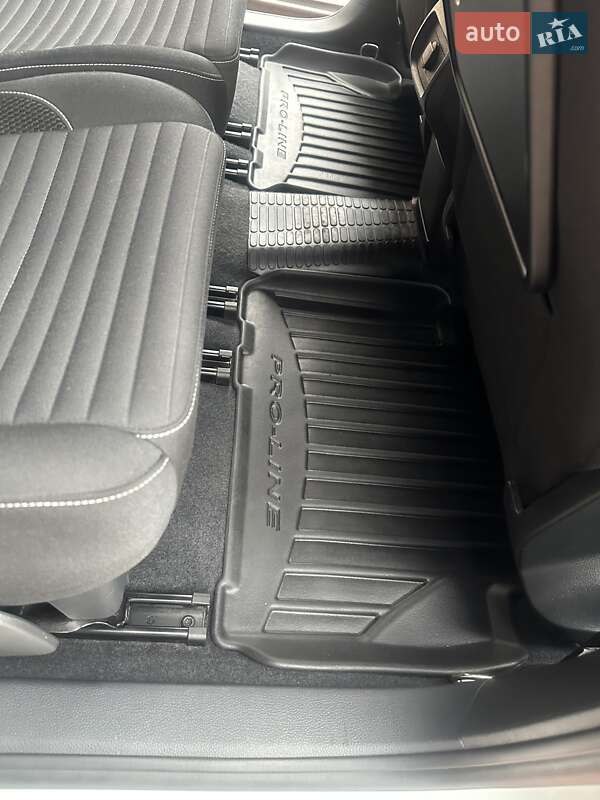 Мінівен Volkswagen Sharan 2015 в Ковелі