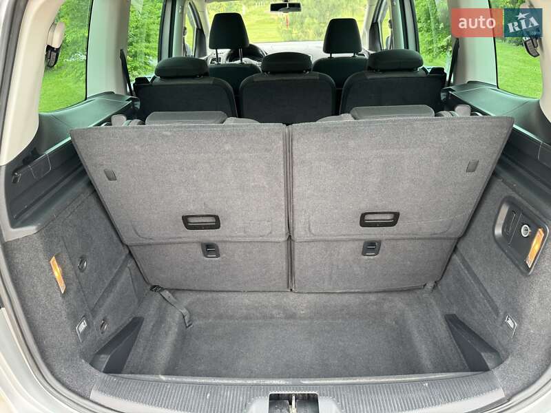 Мінівен Volkswagen Sharan 2011 в Береговому