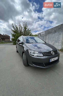 Мінівен Volkswagen Sharan 2011 в 