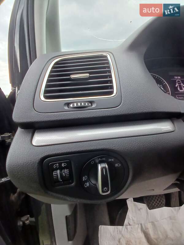 Минивэн Volkswagen Sharan 2011 в Харькове