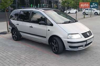 Минивэн Volkswagen Sharan 2001 в 