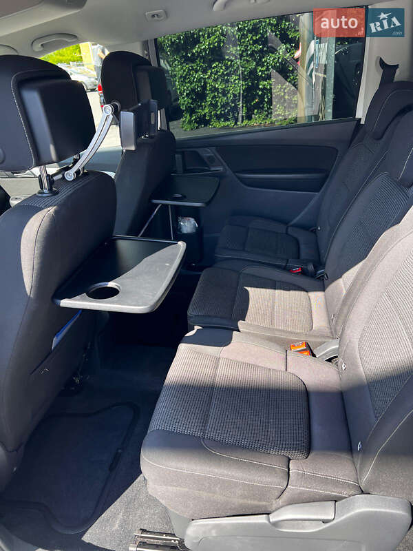 Минивэн Volkswagen Sharan 2015 в Тячеве