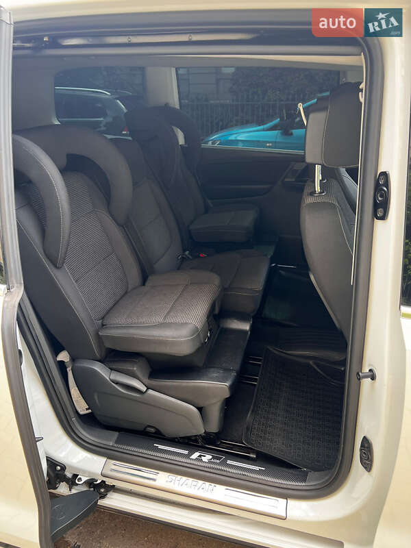 Минивэн Volkswagen Sharan 2015 в Тячеве