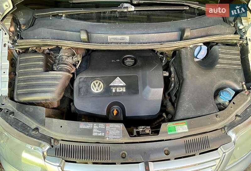 Минивэн Volkswagen Sharan 2004 в Ахтырке