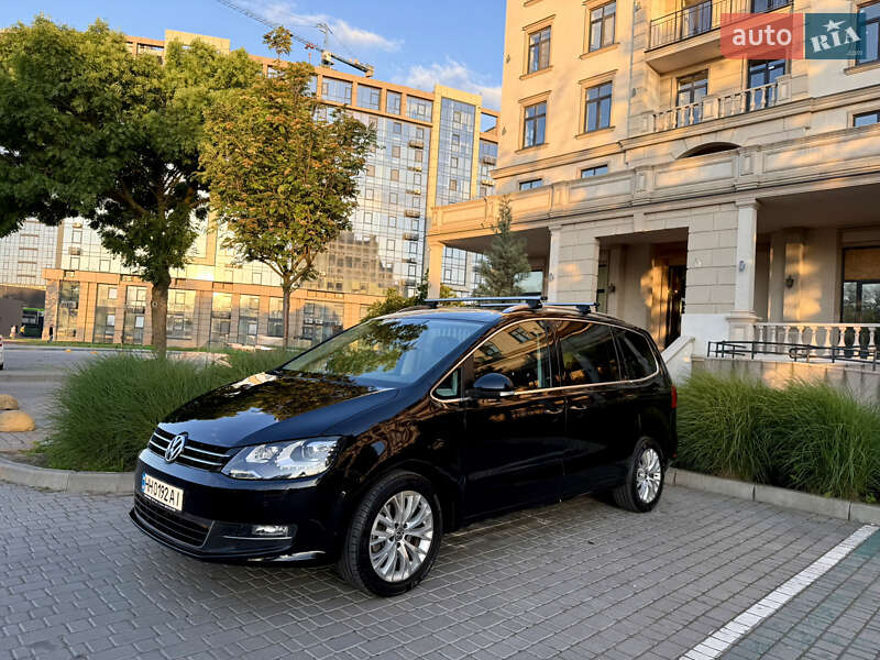 Мінівен Volkswagen Sharan 2015 в Одесі