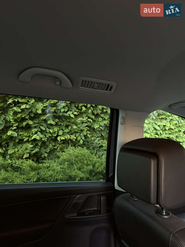 Мінівен Volkswagen Sharan 2015 в Одесі
