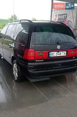 Мінівен Volkswagen Sharan 2001 в 