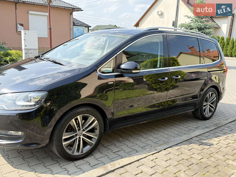 Минивэн Volkswagen Sharan 2013 в Хмельницком