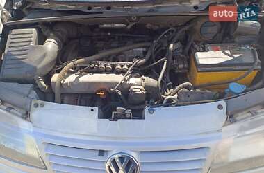 Минивэн Volkswagen Sharan 2000 в Стрые