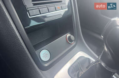 Минивэн Volkswagen Sharan 2012 в 