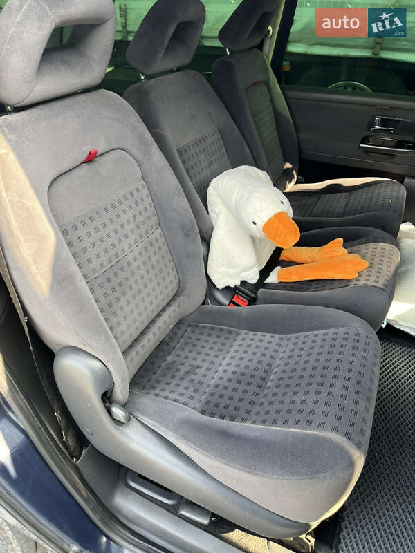 Мінівен Volkswagen Sharan 2005 в Луцьку
