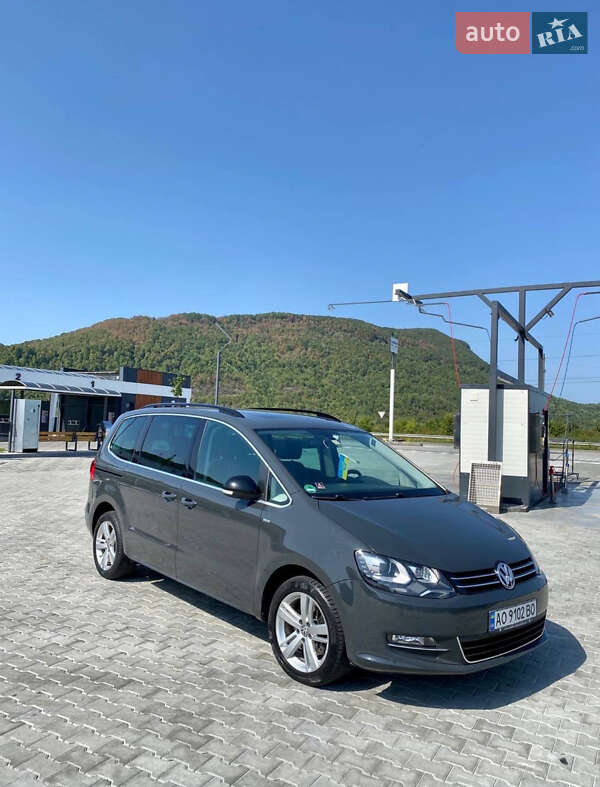 Минивэн Volkswagen Sharan 2012 в Ужгороде