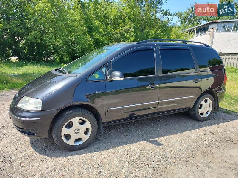 Минивэн Volkswagen Sharan 2006 в Харькове