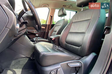 Минивэн Volkswagen Sharan 2012 в 