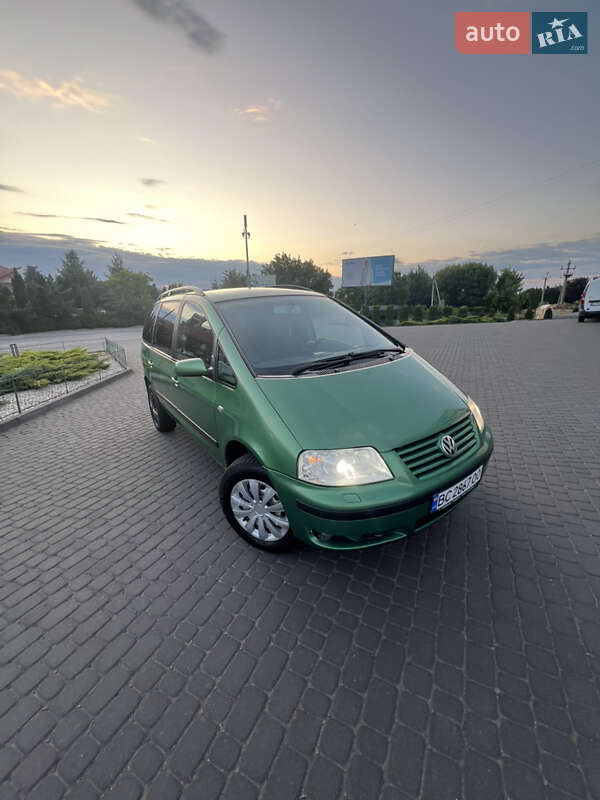 Минивэн Volkswagen Sharan 2003 в Хмельницком