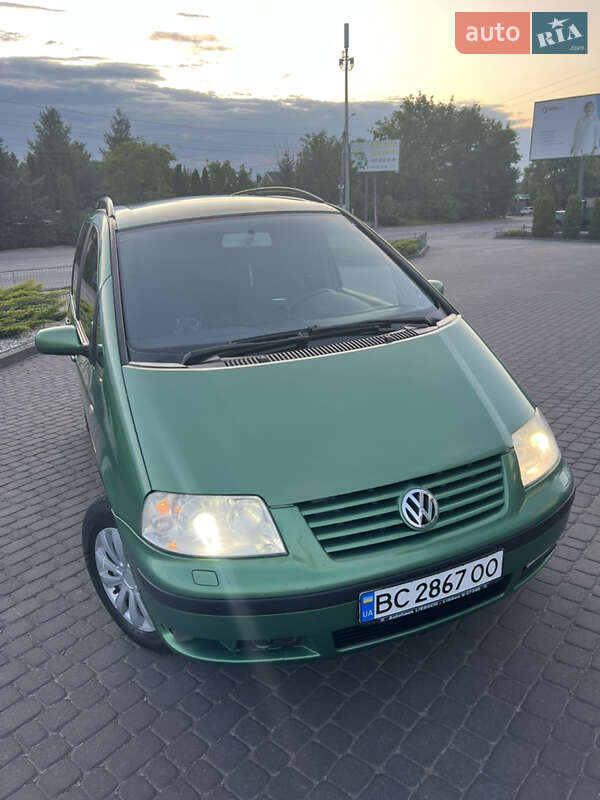 Минивэн Volkswagen Sharan 2003 в Хмельницком
