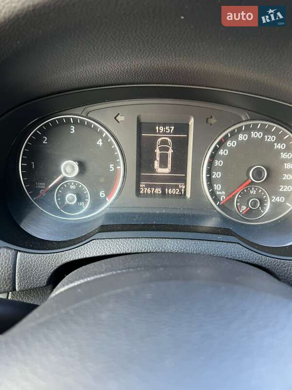 Минивэн Volkswagen Sharan 2012 в Черновцах