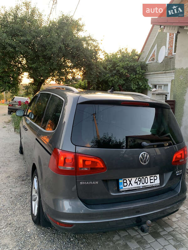 Минивэн Volkswagen Sharan 2014 в Дунаевцах