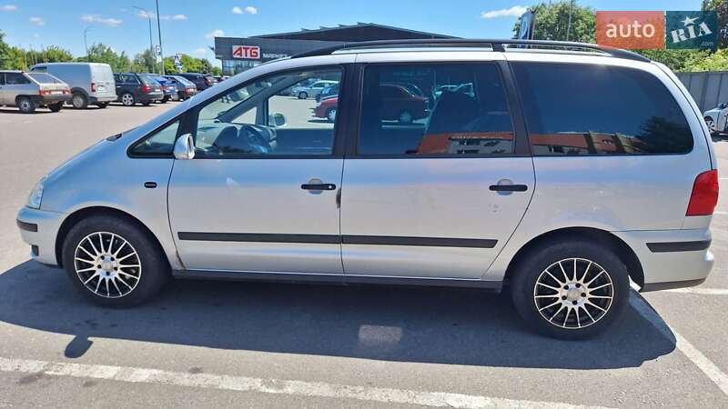 Мінівен Volkswagen Sharan 2007 в Рівному