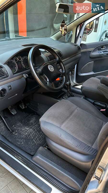Мінівен Volkswagen Sharan 2002 в Умані