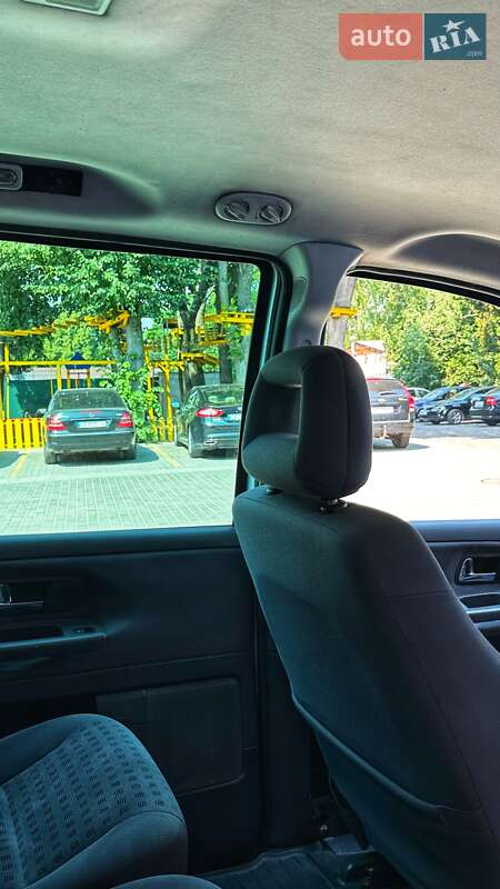 Мінівен Volkswagen Sharan 2002 в Умані