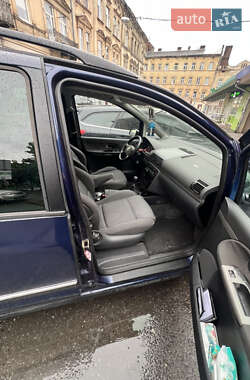 Мінівен Volkswagen Sharan 2004 в 