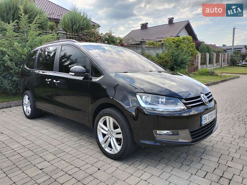 Мінівен Volkswagen Sharan 2016 в Рівному