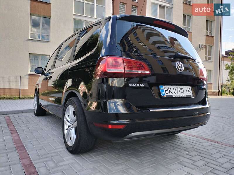 Мінівен Volkswagen Sharan 2016 в Рівному