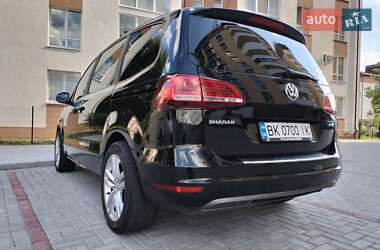 Мінівен Volkswagen Sharan 2016 в 