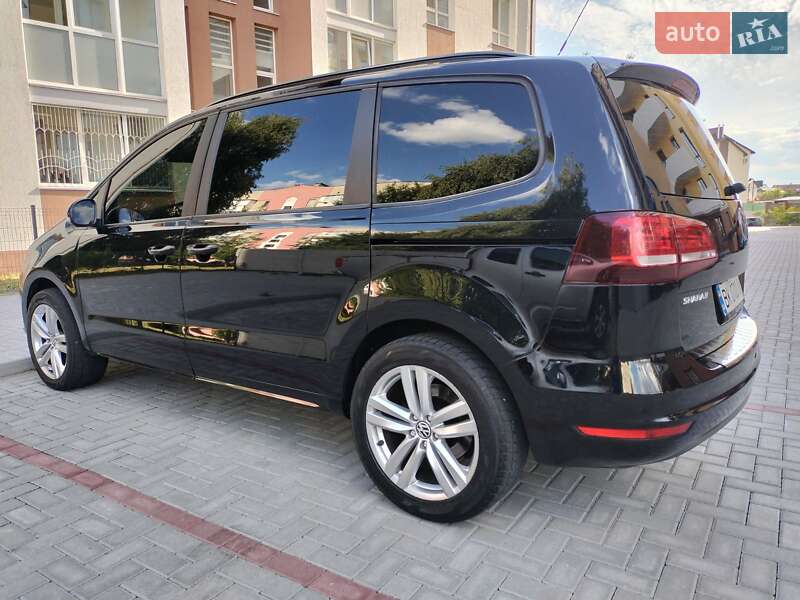 Мінівен Volkswagen Sharan 2016 в Рівному