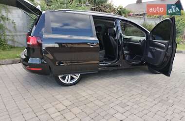 Мінівен Volkswagen Sharan 2016 в 