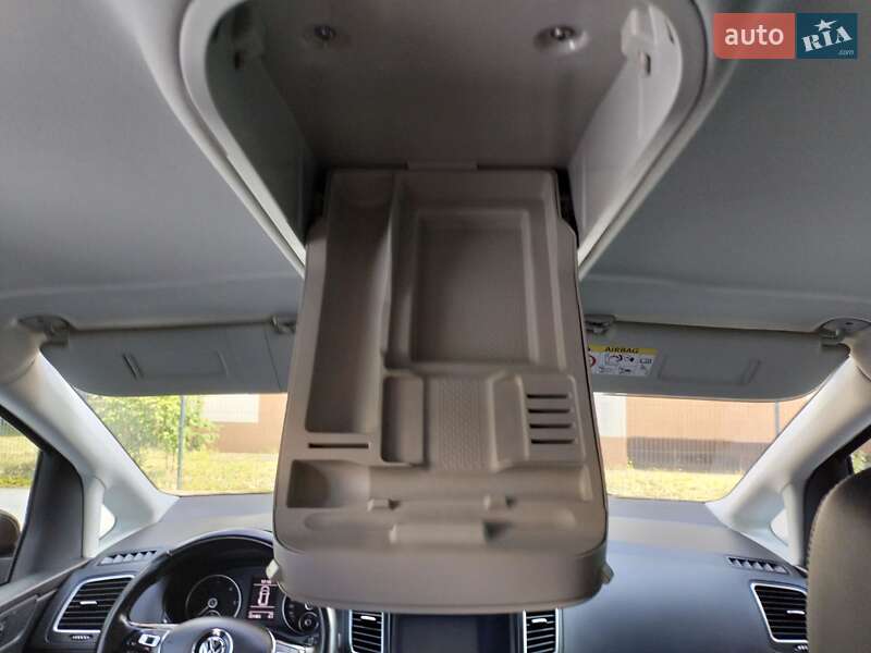 Мінівен Volkswagen Sharan 2016 в Рівному