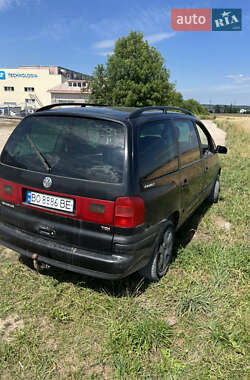 Минивэн Volkswagen Sharan 2002 в 