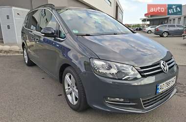 Минивэн Volkswagen Sharan 2012 в 