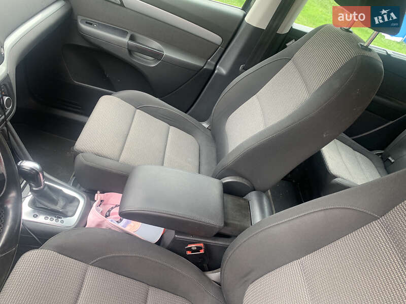 Минивэн Volkswagen Sharan 2010 в Львове