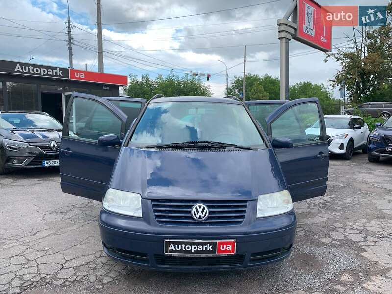 Минивэн Volkswagen Sharan 2001 в Виннице