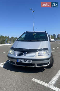 Минивэн Volkswagen Sharan 2001 в Киеве