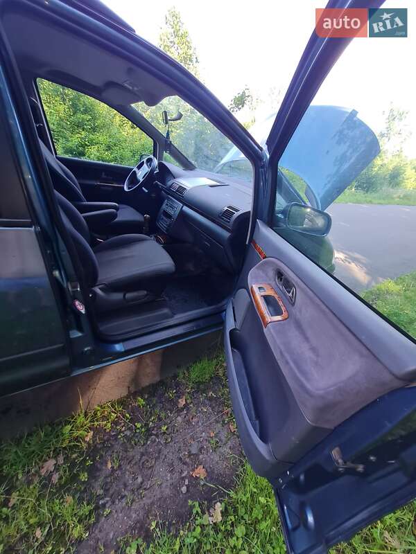 Минивэн Volkswagen Sharan 2002 в Шептицькому