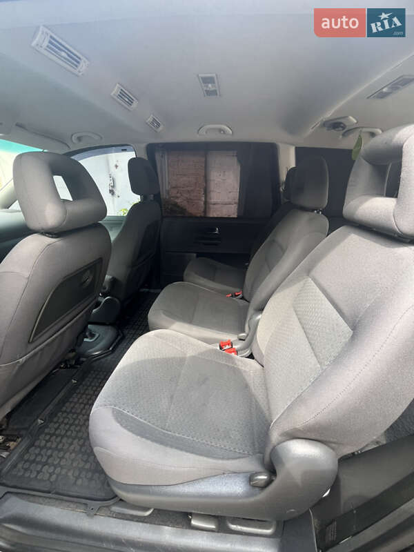 Минивэн Volkswagen Sharan 2006 в Киеве