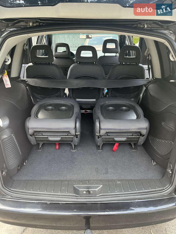 Минивэн Volkswagen Sharan 2006 в Киеве